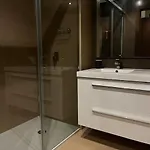Modern 3 Bed With Pool Appartement *