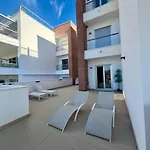 Modern 3 Bed With Pool Appartement Benahavís