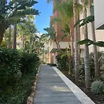 Appartement Modern 3 Bed With Pool