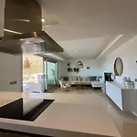 Appartement Modern 3 Bed With Pool *