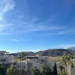 Appartement Modern 3 Bed With Pool