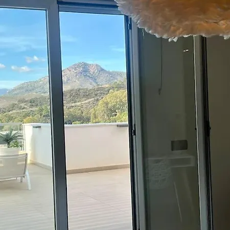 Modern 3 Bed With Pool * Benahavís