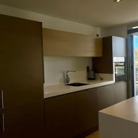 Modern 3 Bed With Pool Daire Benahavís