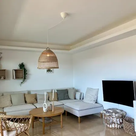 Modern 3 Bed With Pool * Benahavís