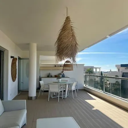 Daire Modern 3 Bed With Pool *