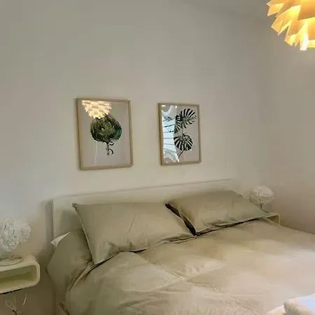 Daire Modern 3 Bed With Pool