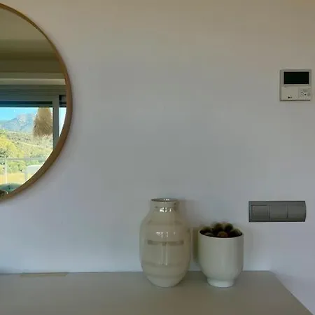 Apartamento Modern 3 Bed With Pool