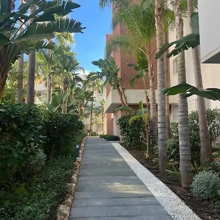 Appartement Modern 3 Bed With Pool